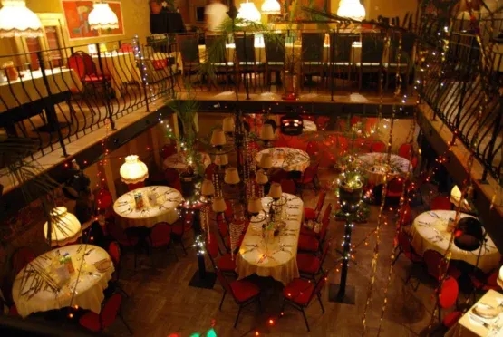 Klub Kabaret w Krakowie: wyjątkowe wydarzenia i atmosfera, której nie przegapisz