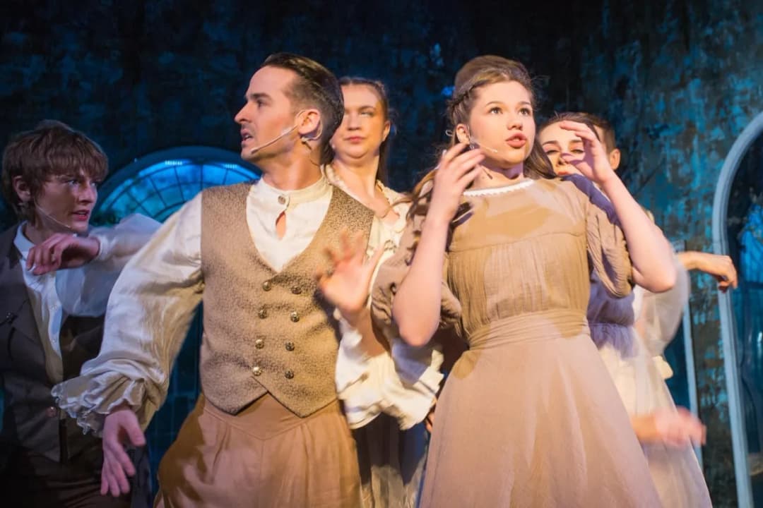 Spektakl dekorator w Słupsku - szczegóły, obsada i terminy premier