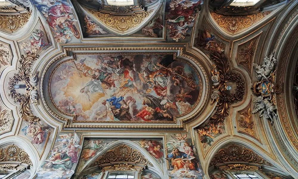 Malarstwo iluzjonistyczne barok: tajemnice trójwymiarowych fresków