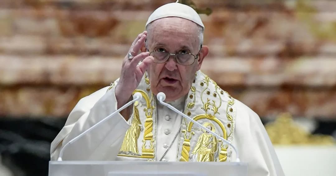 Ile zarabia papież? Zaskakujące fakty o jego dochodach i wsparciu