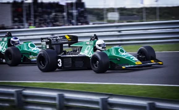 Wyścigi o wysoką stawkę: rola hazardu w świecie sportów motorowych