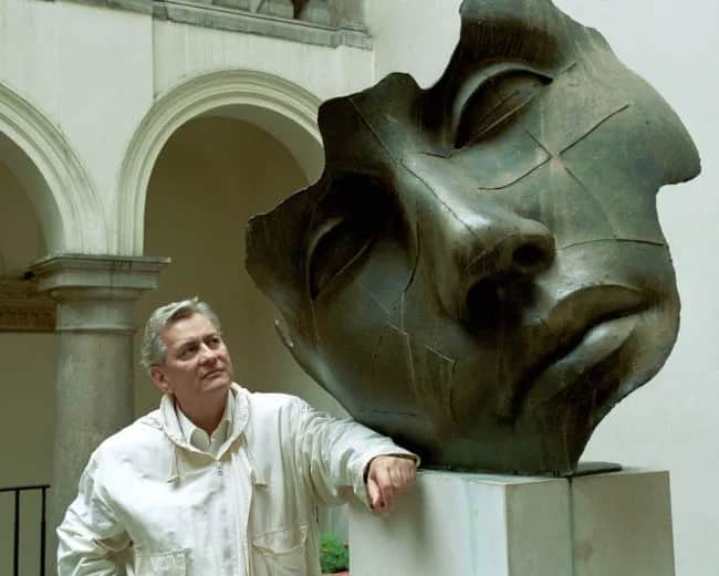 Igor Mitoraj w Starym Browarze: Odkryj jego niezwykłe rzeźby