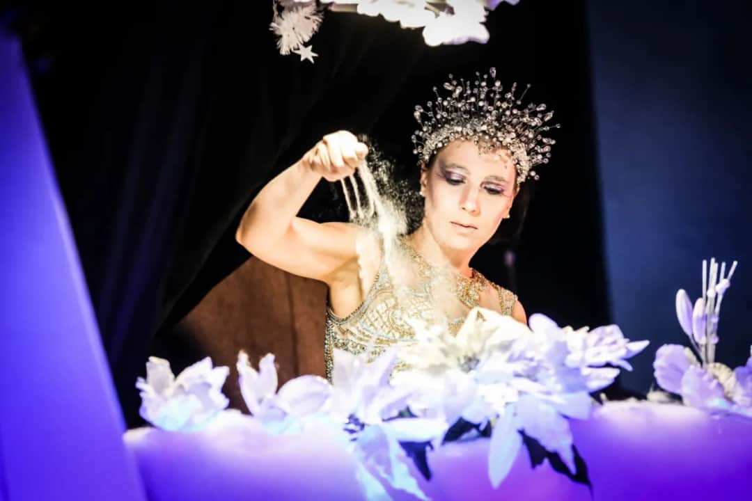 Teatr Piasku Królowa Śniegu - magia przedstawienia, której nie przegapisz