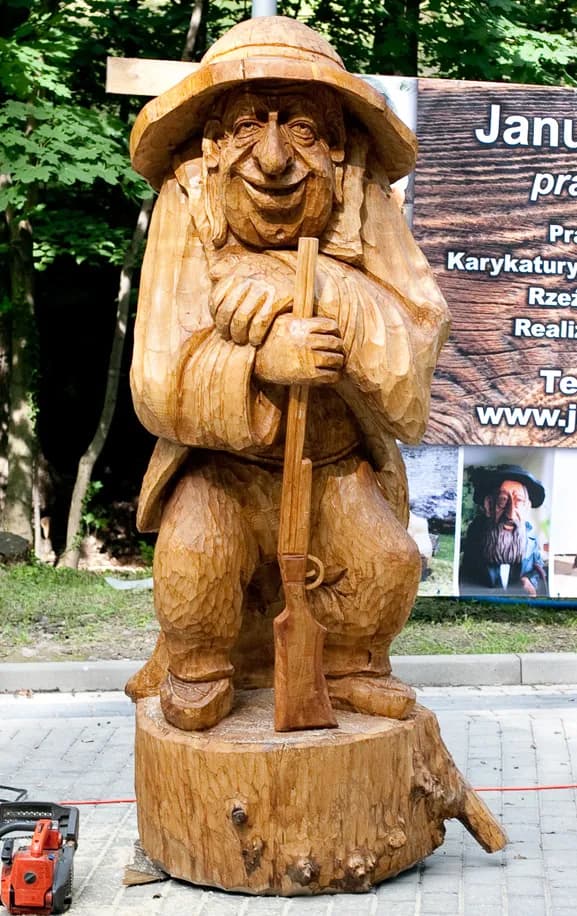 Rzeźby z drewna góralskie: Odkryj ich piękno i znaczenie kulturowe